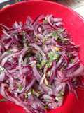 Ensalada de cebolla morada