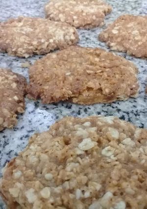 Una foto de Galletas avena maizena y dulce de leche