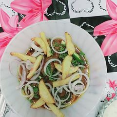 A picture of Chicken dum kabab karhai.