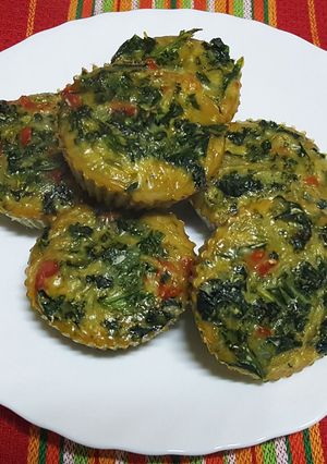 Una foto de Muffins de kale sin harina