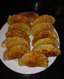 Empanadas fritas de carne mechada