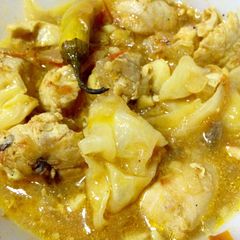 A picture of Chicken & Cabbage in Tomato Curry Broth - Quick cooking.