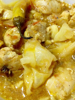 A picture of Chicken & Cabbage in Tomato Curry Broth - Quick cooking.