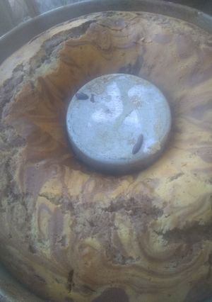Una foto de Torta de chocolate marmoleada con vainilla