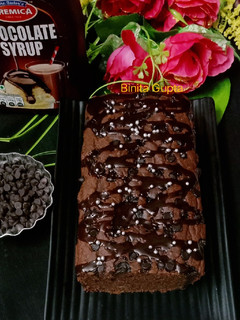 चॉकलेट बिस्कुट केक इन कढाई(chocolate biscuit cake in kadhai recipe in hindi) रेसिपी मुख्य फोटो