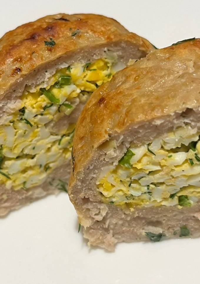 Мʼясний рулет з яйцями та зеленню