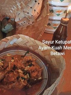 Foto resep Sayur Ketupat Ayam Kuah Merah Betawi ala Nyak Kopsah Bang Madun Oseng