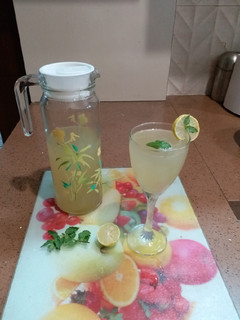A picture of Minty lemonade.