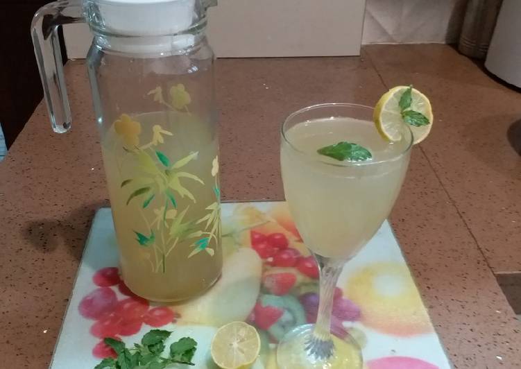 Steps to Prepare Any-night-of-the-week Minty lemonade