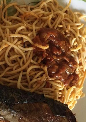 A picture of Jollof spagetti.