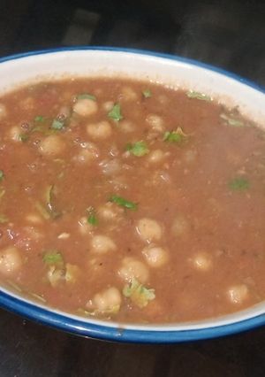 काबुली छोले(kabuli chole recipe in hindi) रेसिपी मुख्य फोटो