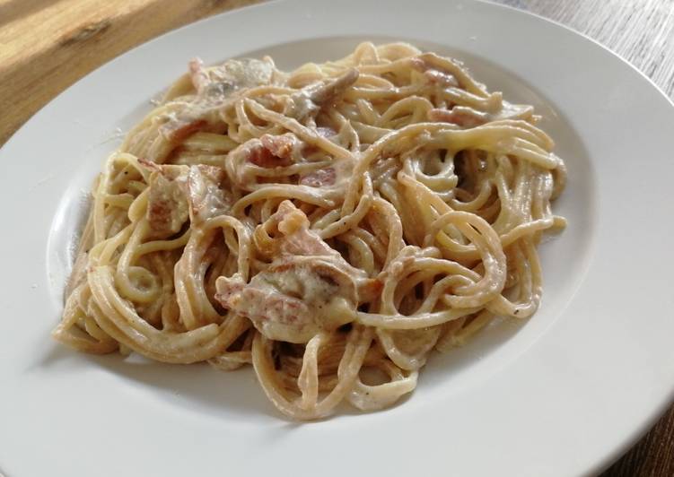 Espaguetis carbonara