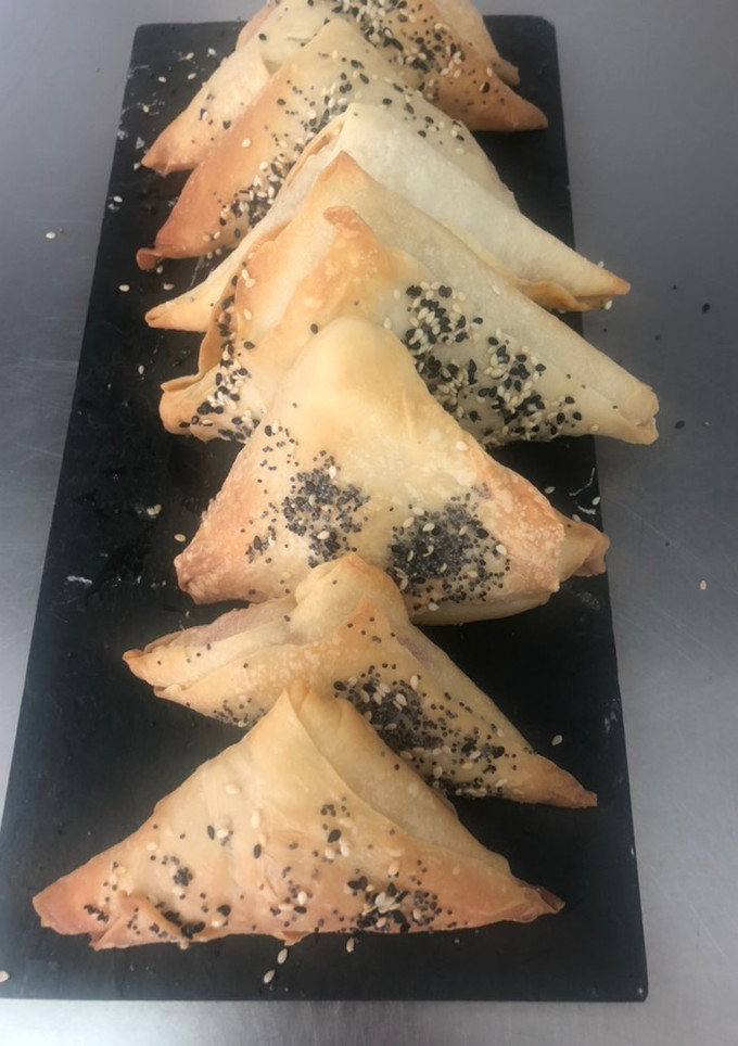 Una foto de Empanadas de masa philo#mirecetario