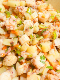 Una foto de Salpicón de pulpo y patatas