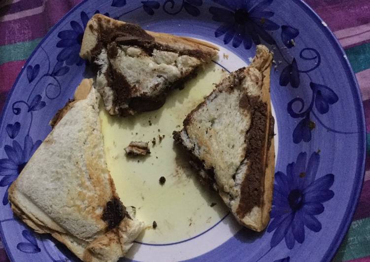 Easiest Way to Make Quick Nutella lava sandwich