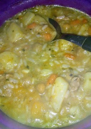 Una foto de Guiso de garbanzos y arroz