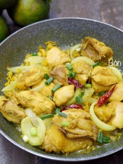Hình của món Gà Xào Sả Ớt.