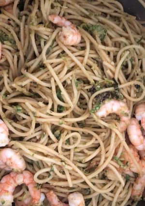 Une photo de Spaghettis courgettes crevettes