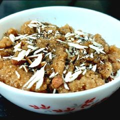A picture of WHEAT FLOUR HALWA (SHEERA).