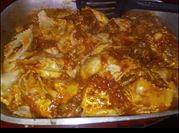 Una foto de salsa para raviolis de pollo
