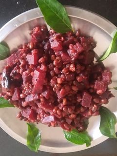 பீட்ரூட் சுண்டல் (Beetroot sundal Recipe in Tamil) செய்முறை முக்கிய புகைப்படம்