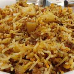 A picture of Qeema Biryani.