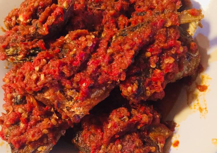 Bagaimana Membuat Ikan Balado ala mommie Rere yang Enak Banget