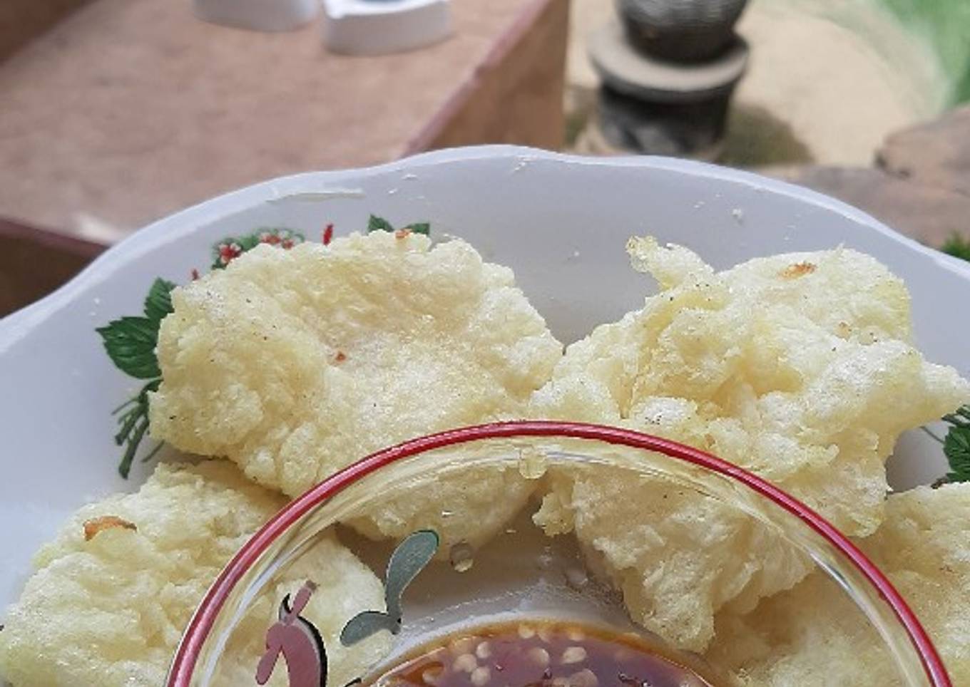 Cireng Snow Spices Dengan Salad Lezat