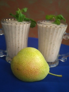 A picture of Babughosha (Indian pear) lassi.