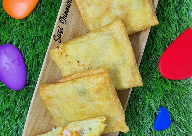 Recipe: Appetizing Martabak Mini Kari Ayam