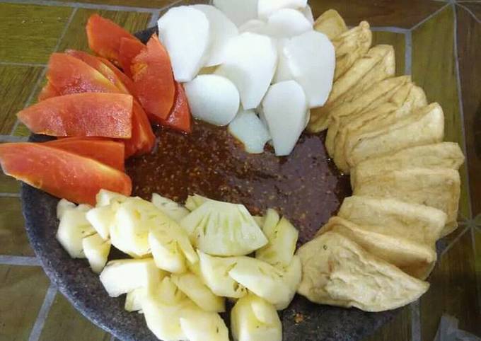 Recipe of Favorite Rujak Buah (spicy sweet fruit salad)