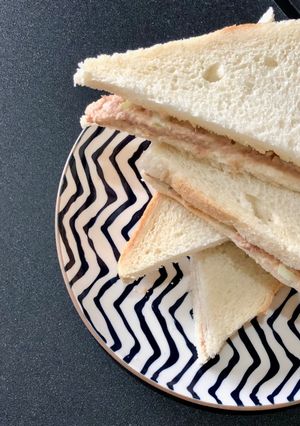 Foto resep Cold Tuna Mayo Sandwich untuk bekal anak sekolah