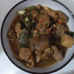 A picture of Goat meat pepper soup.