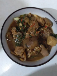 A picture of Goat meat pepper soup.