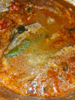 மீன் குழம்பு(meen kulambu recipe in tamil) செய்முறை முக்கிய புகைப்படம்