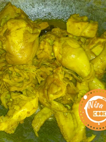 Langkah Gampang Membikin Resep 68. Ayam Ungkep Bumbu Kuning yang Enak Banget Anti Ribet, Bisa Manjain Lidah