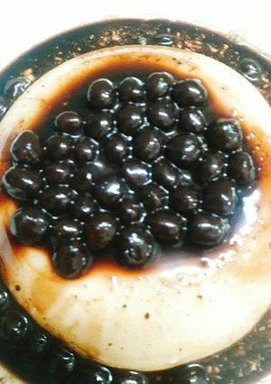 Hình của món Pudding trân châu đường đen.
