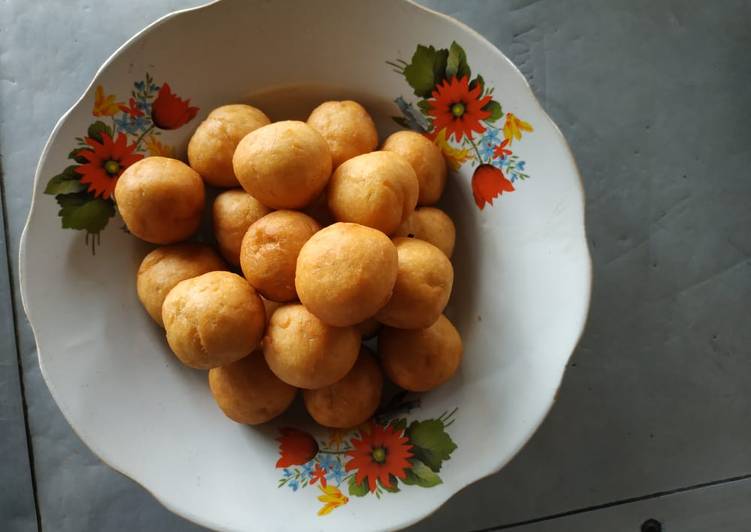 Bola ubi susu
