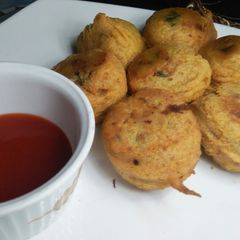 A picture of Batata wada 💝💝.