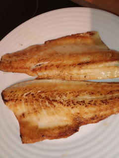 Una foto de Lubina a la plancha con zumo de limón