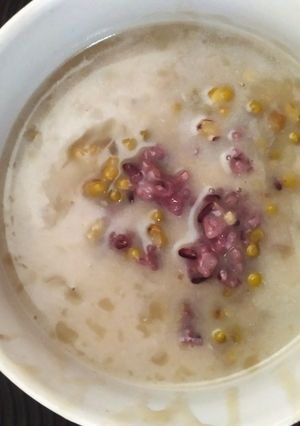 Foto resep Bubur kacang hijau metode 5.30.7 viral