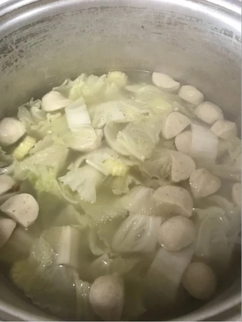 Langkah Gampang Membuat Resep Sup sayur dan bakso ayam 🍲 yang Bikin Ngiler Anti Ribet, Menggugah Selera
