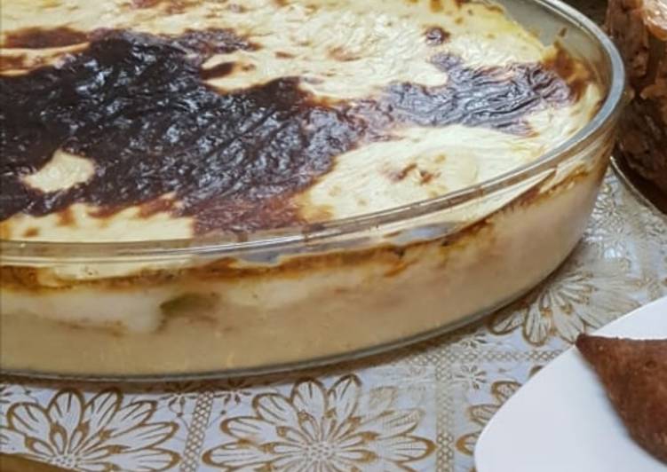 صينية بطاطا بالبشاميل