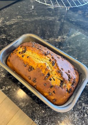 Una foto de Budín de banana y chocolate