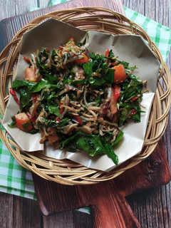 Foto resep Tumis Daun Mlinjo Teri