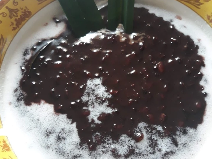 Langkah Mudah untuk Membikin Resep Bubur ketan hitam yang Uenak Anti Ribet, Mantap