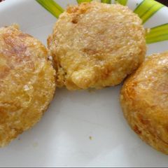 A picture of Aloo Keema Patties.