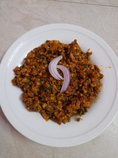स्प्राउट मूंग दाल सब्जी(Sprout moong dal sabzi recipe in hindi) रेसिपी मुख्य फोटो