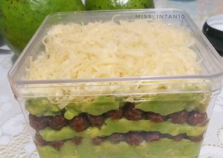 Resep: Cheese Avocado ala Dessert Box yang Nikmat