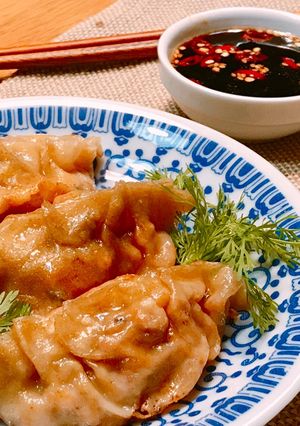 Hình của món Bánh Xếp Mandu Nhân Thịt & Kim Chi Cay Chiên Nước.